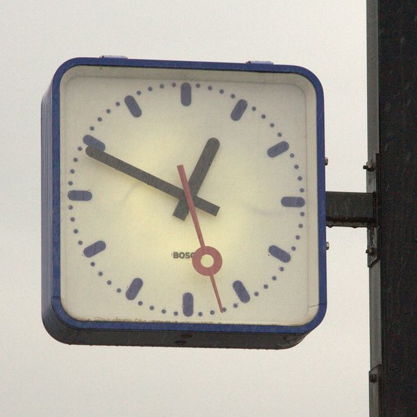 File:Actual station clock.jpg